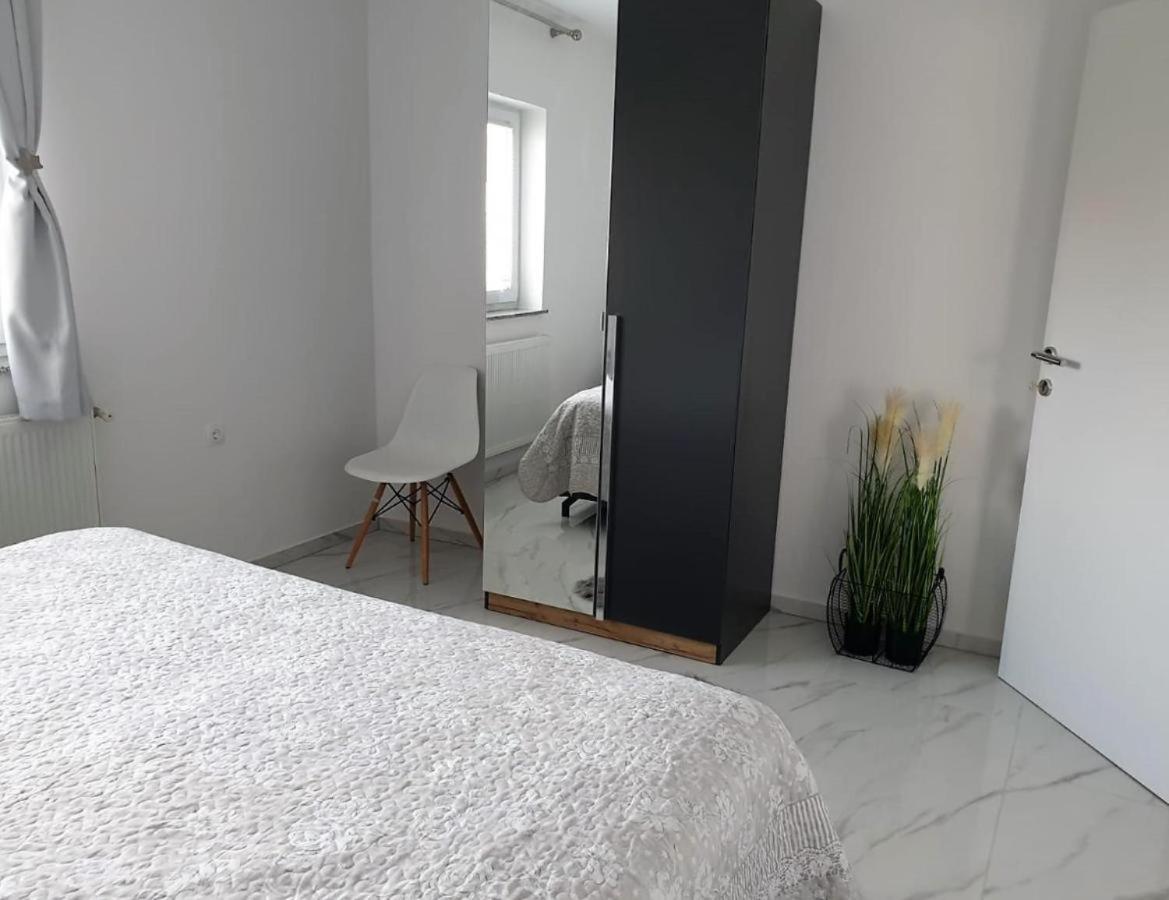 Premium Apartments Adore Novalja Exterior foto
