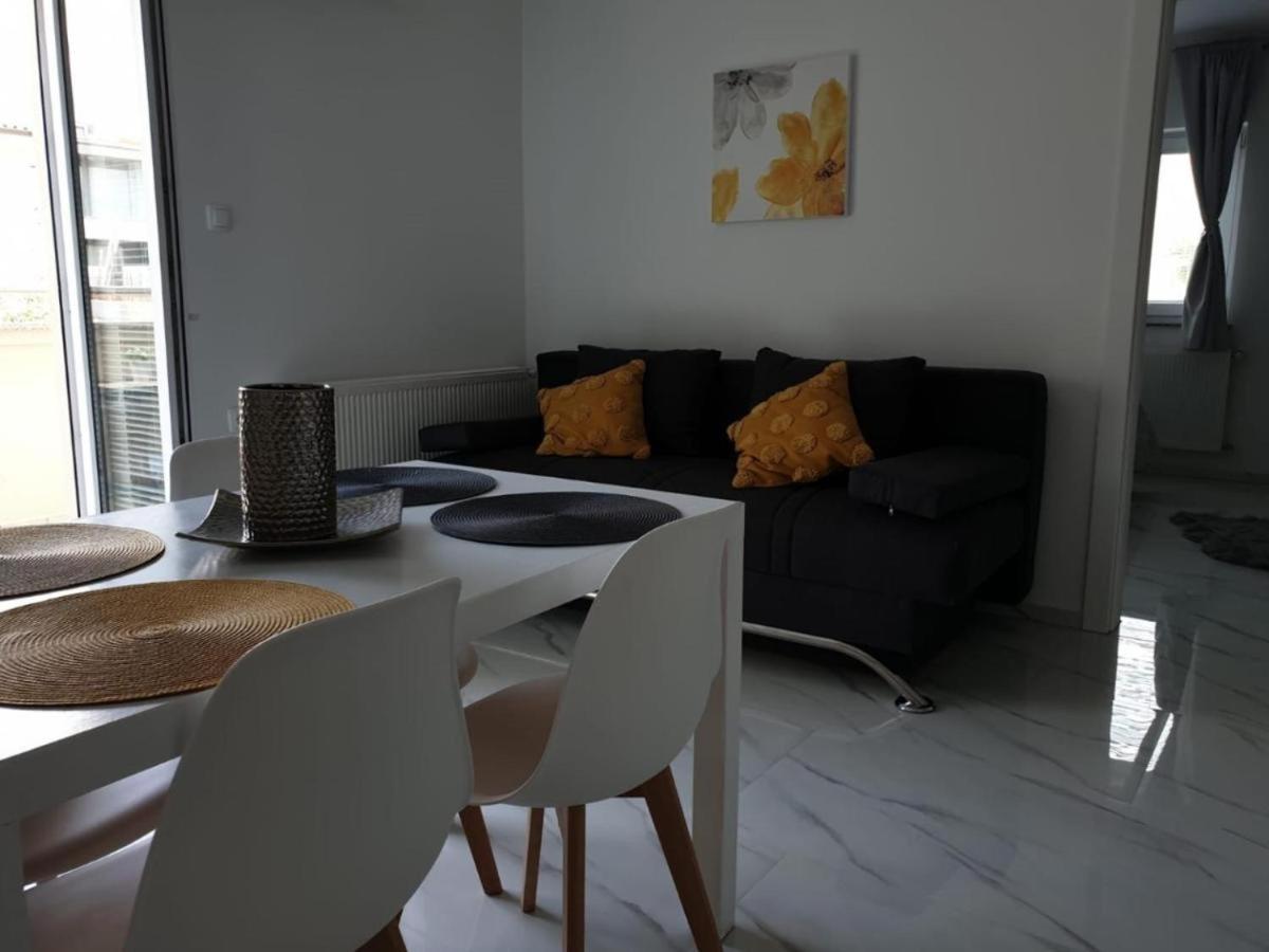 Premium Apartments Adore Novalja Exterior foto