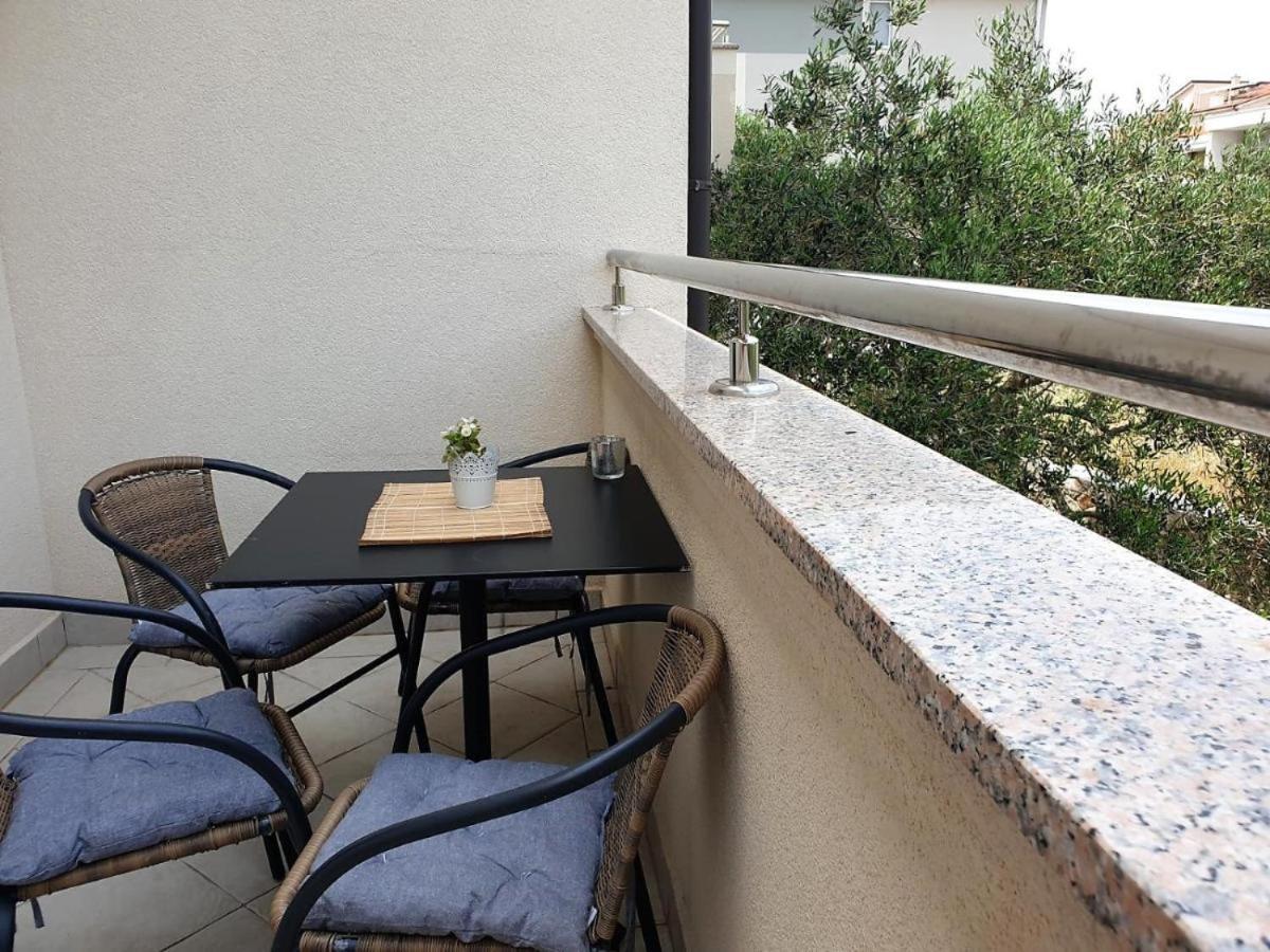 Premium Apartments Adore Novalja Exterior foto