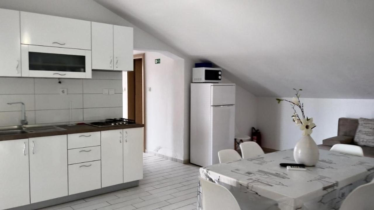 Premium Apartments Adore Novalja Exterior foto
