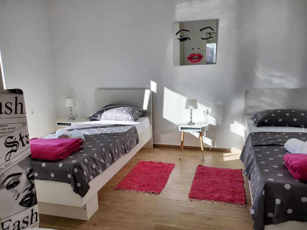 Premium Apartments Adore Novalja Exterior foto